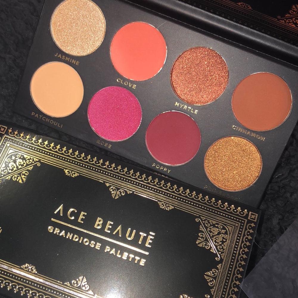 ACE BEAUTE Grandiose Eyeshadow Palette